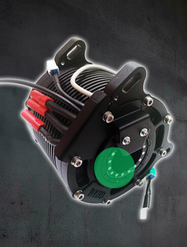 air-permeable hollow motor axis for optimal engine cooling effect